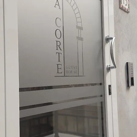 La Corte * Bari