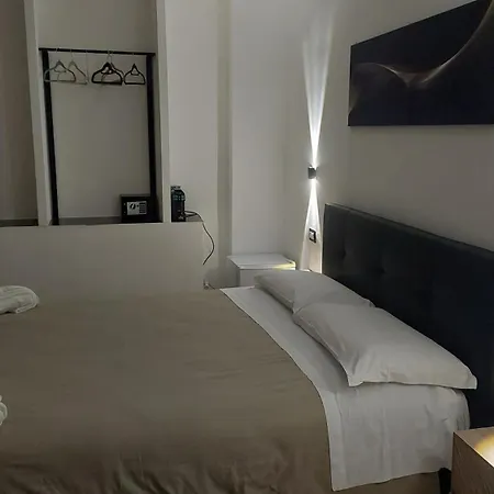 La Corte Проживание в семье